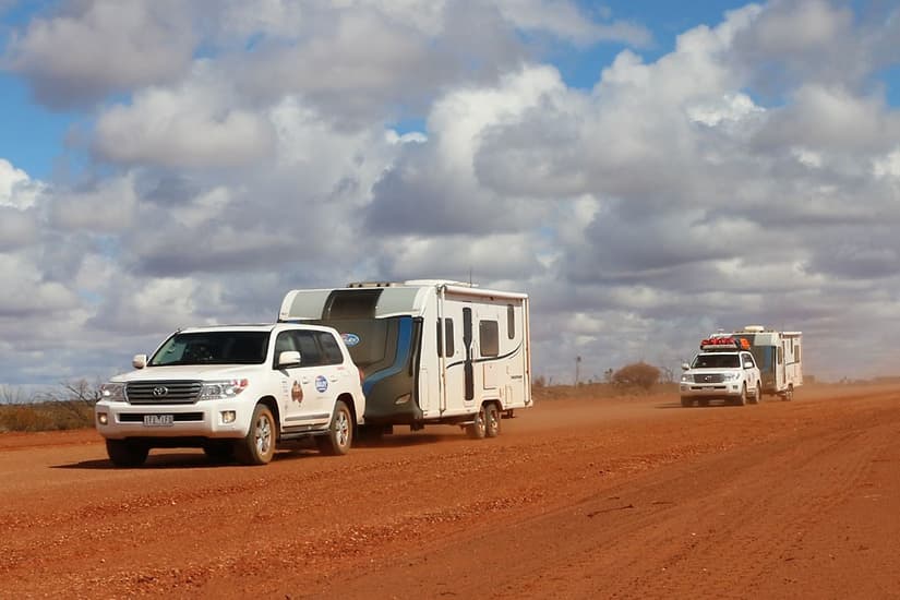 Caravans and trailers towing heavy loads while travelling